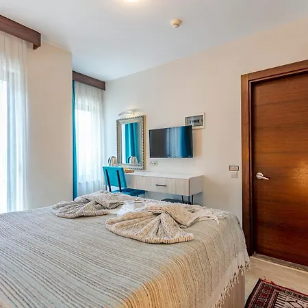 Stanpoli Hostel